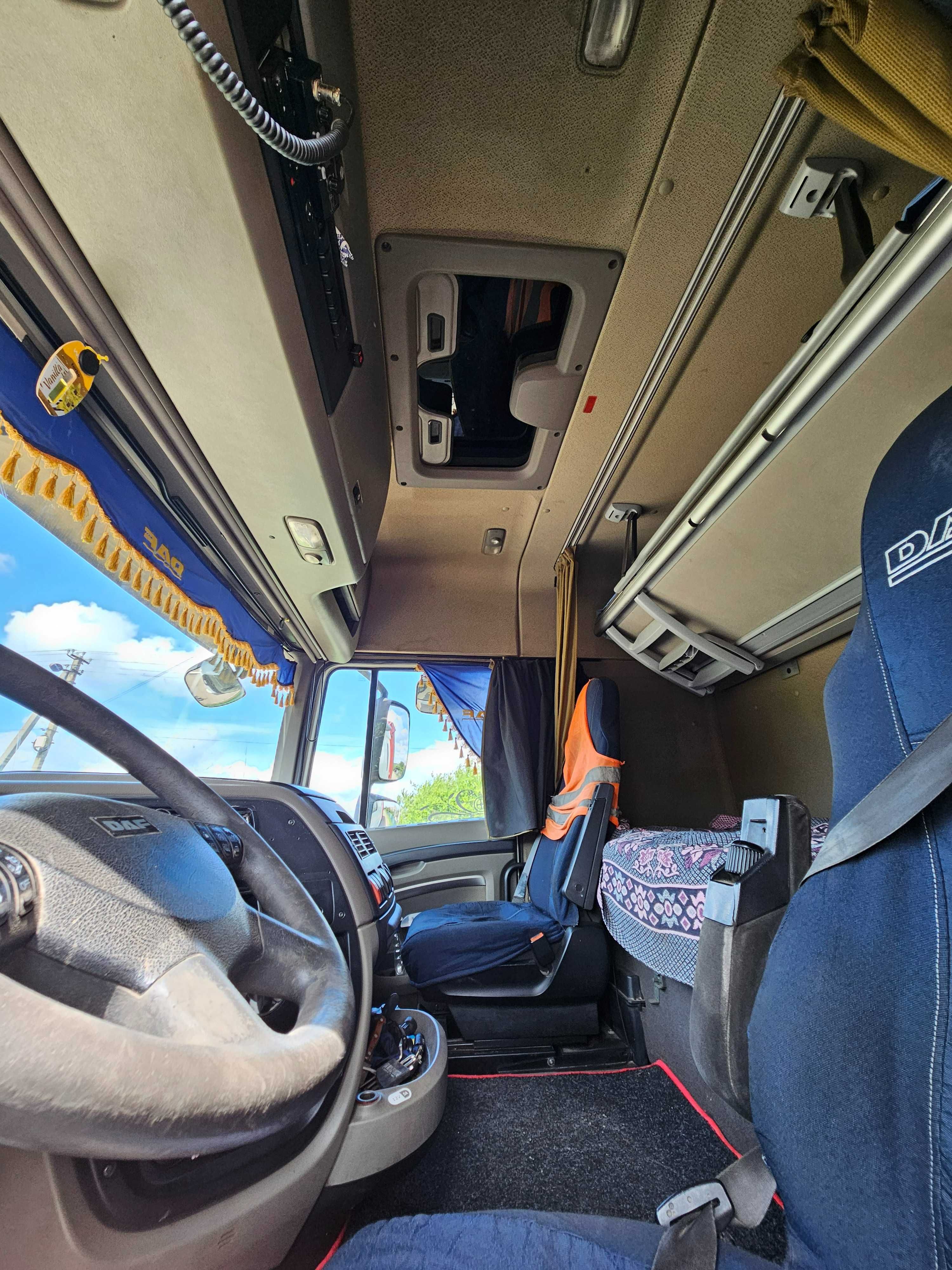 Продам DAF 105.406 разом з прицепом Bodex