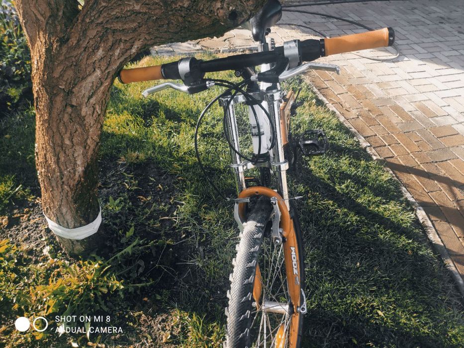 Двох підвіс за приємною ціною