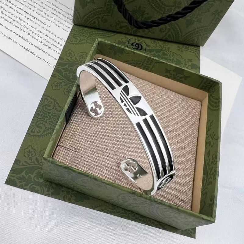 BVLGARI Bulgari Logo Letter Engraved Bracelet Black