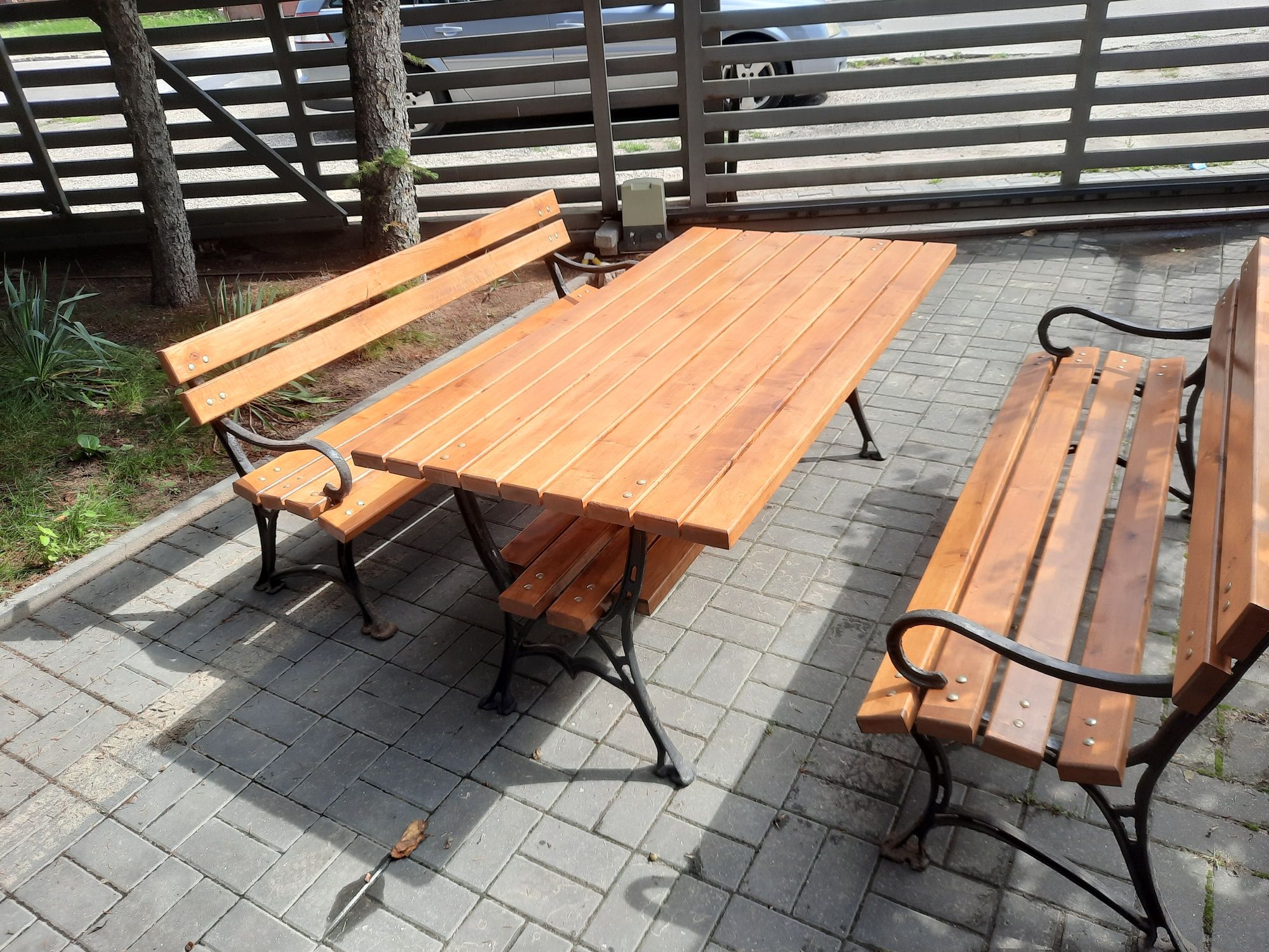 Meble ogrodowe stół + 4 ławki