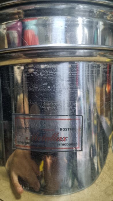 Garnek z sitkiem ze stali nierdzewnej do gotowania na parze