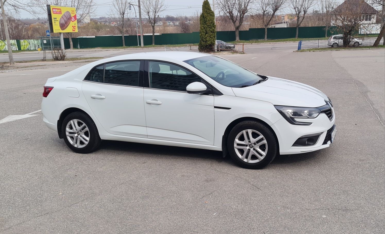 Renault Megane Sedan. ОФІЦИАЛ