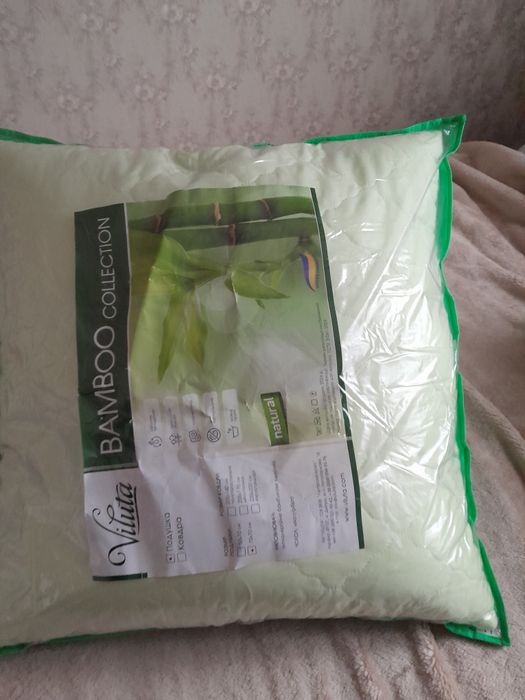 Подушка нова 70*70