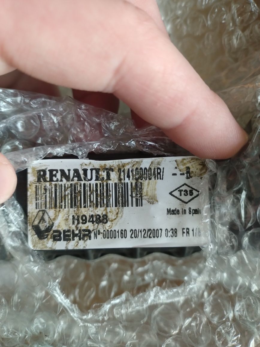 Радиатор охлаждения двигателя renault laguna 3
