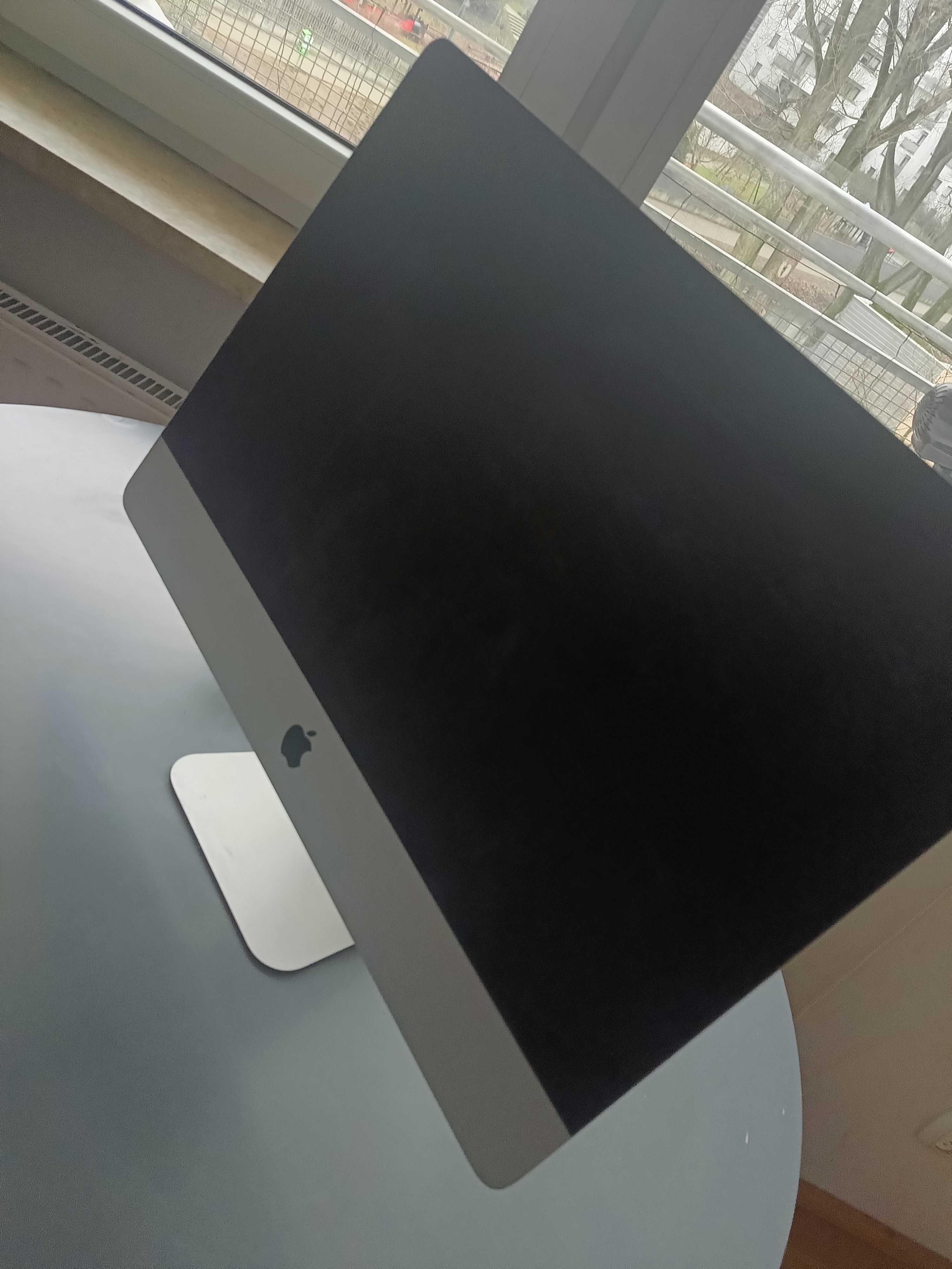 iMac 21" (Late2013)