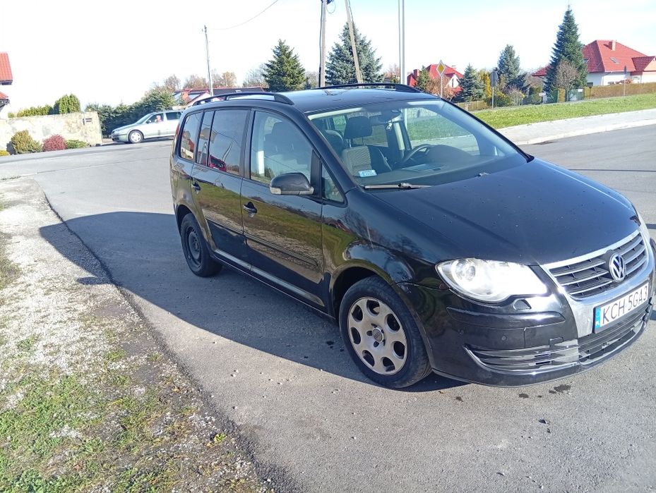 VW Touran 1.9 7-osobowy auto parkowanie 6 skrzynia