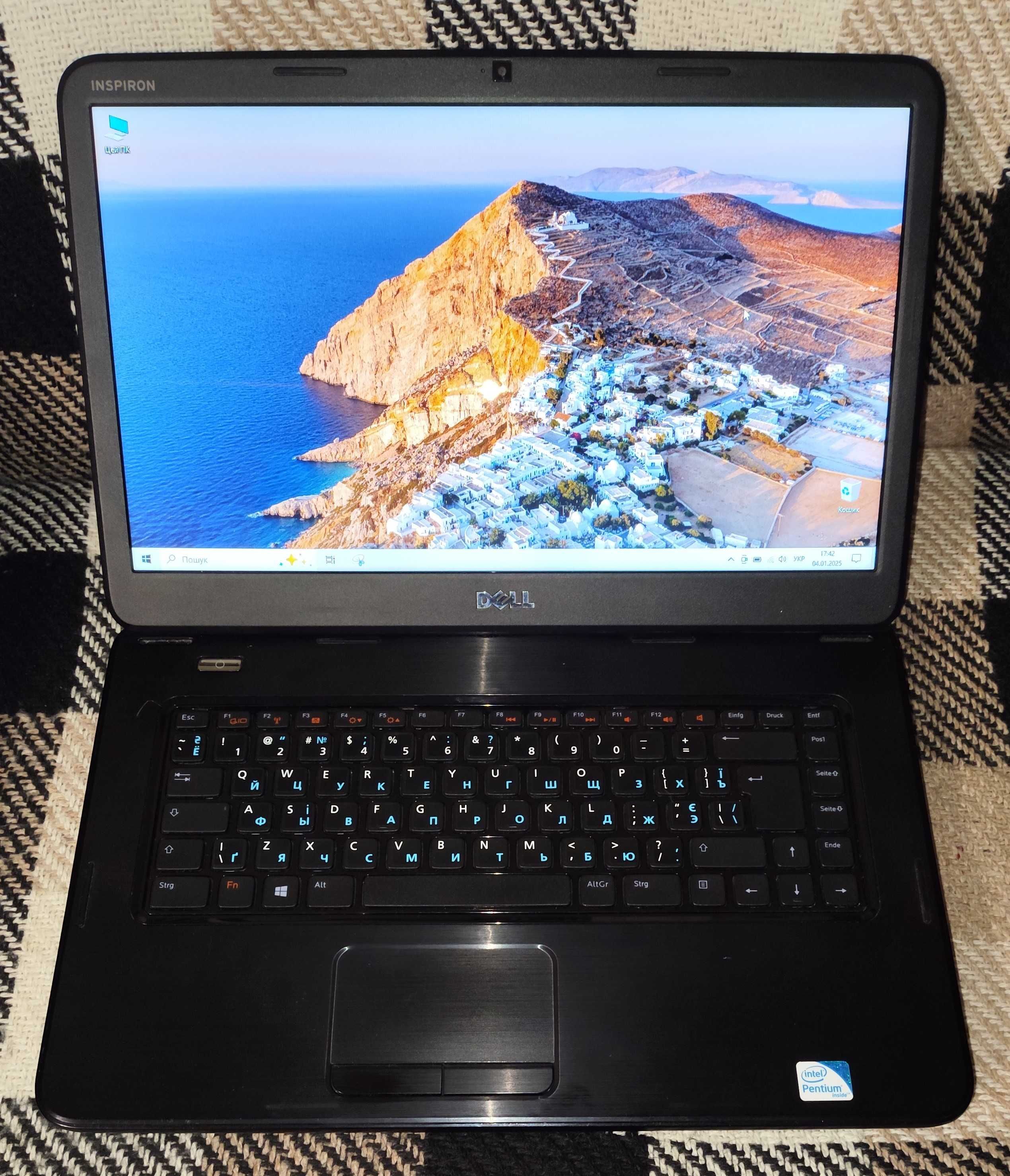 Mіцний та надійний ноутбук Dell Inspiron 3520