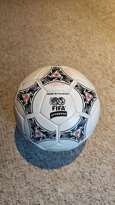 Piłka Adidas Questra Europa Euro 1996 Meczowa Nowa Unikat