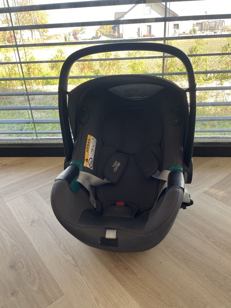 Fotelik samochodowy BRITAX SAFE iSENSE