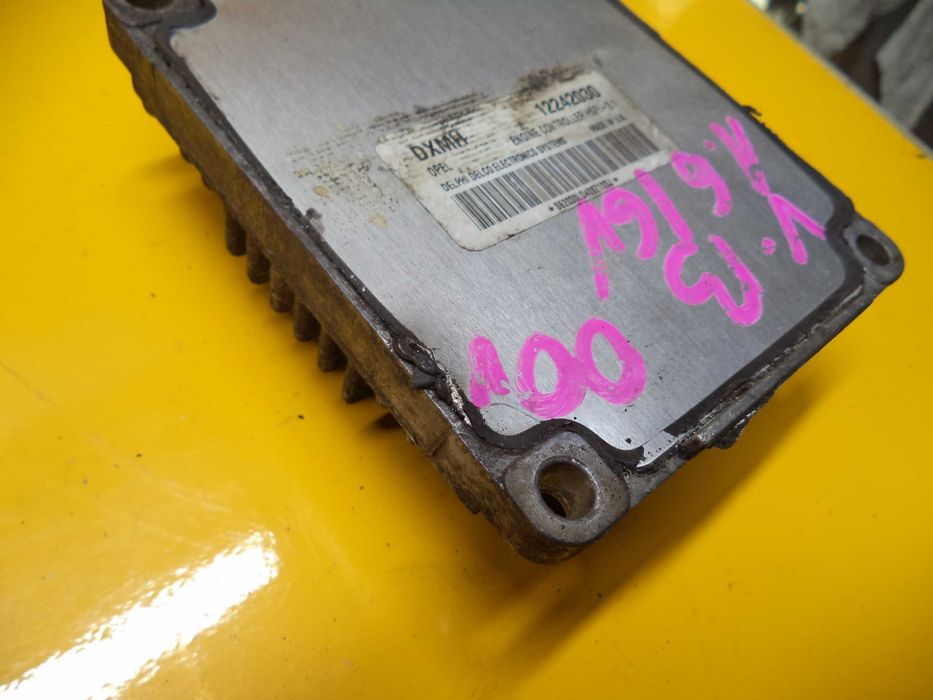 Блок управления двигателем Opel Astra G Opel Vectra B (1,6) (12242030)