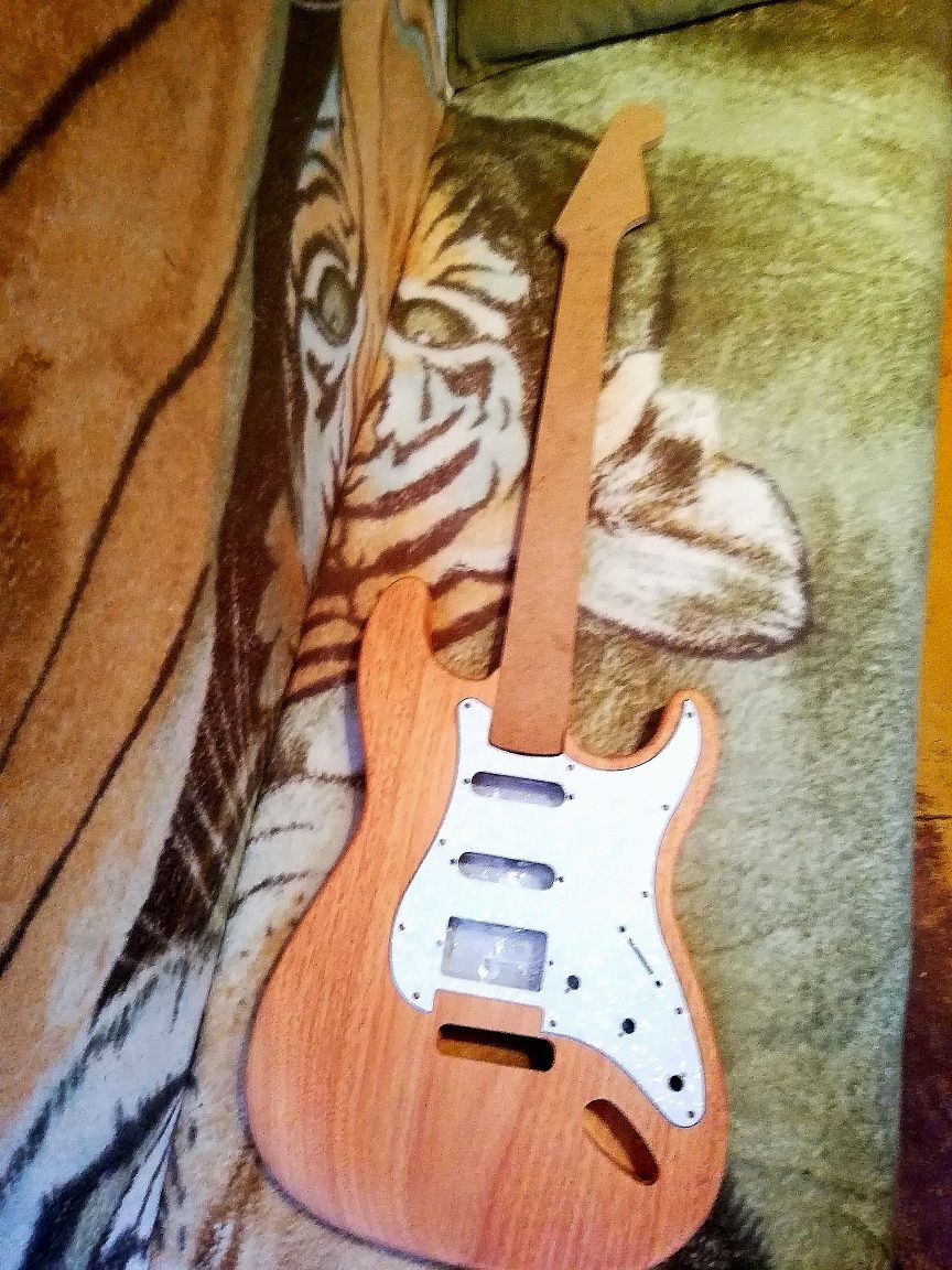 Sprzedam korpus wierna kopia Fender Stratocaster