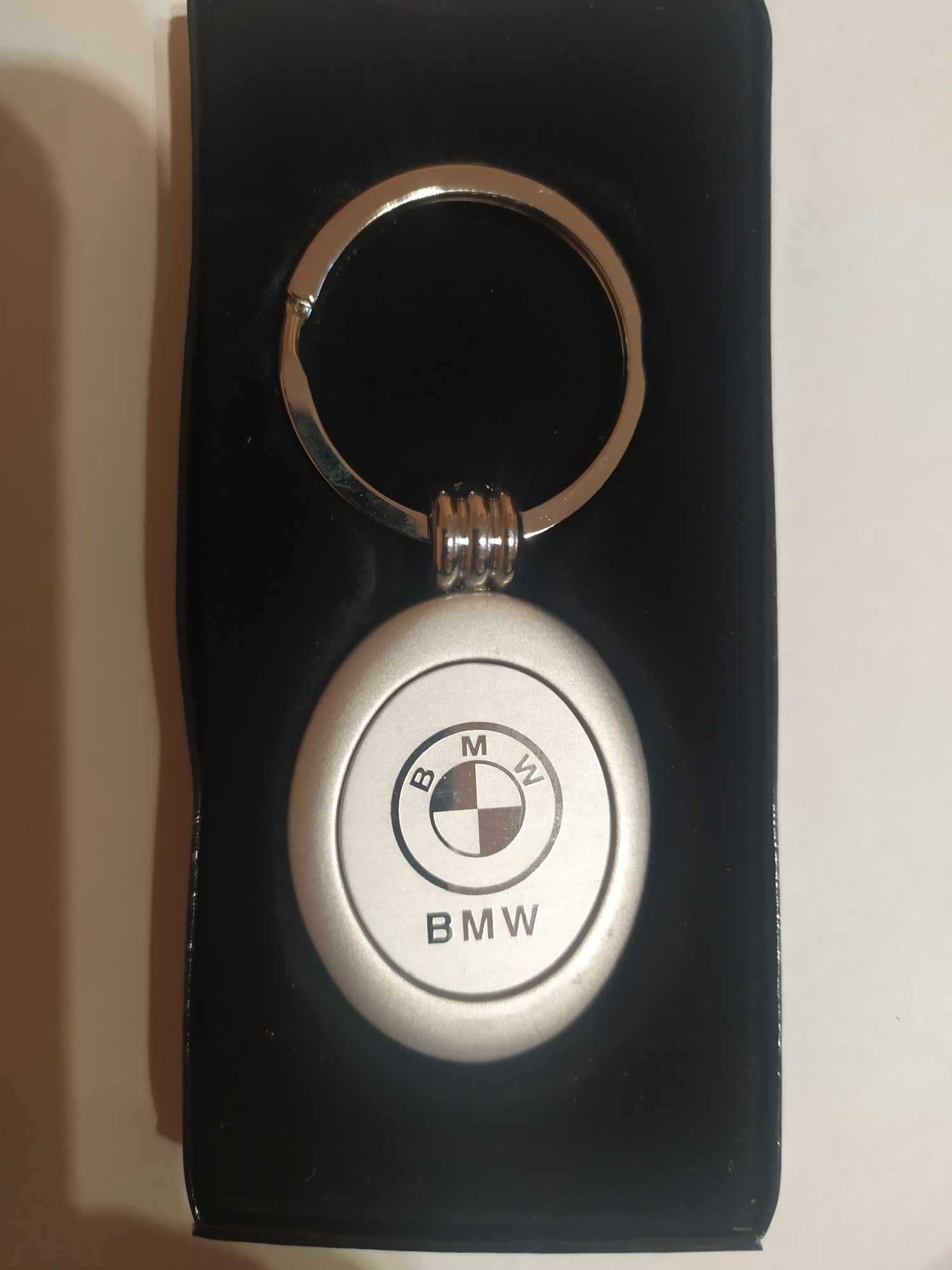 Breloczek z logo BMW