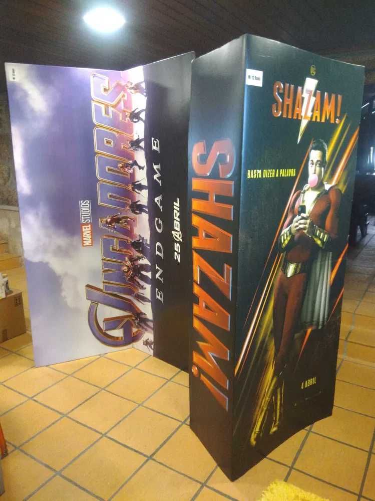 Posters gigantes SHAZAM/Capitã MARVEL/Astérix/Vingadores - 25 de Abril