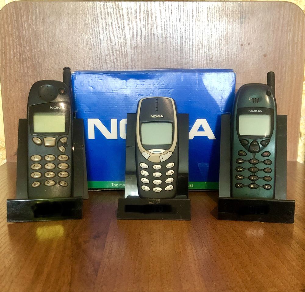 Раритетний мобільний Nokia 3310