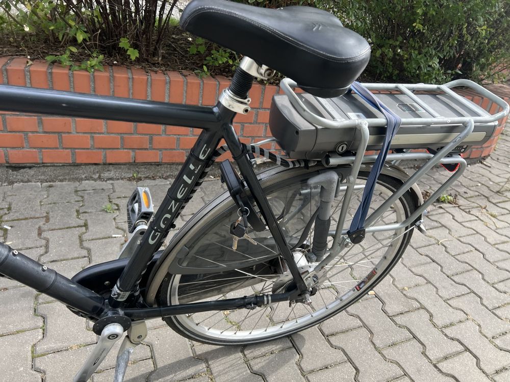 Rower elektryczny GAZELLE SAPHIR 36V z manetką, bateria do naprawy