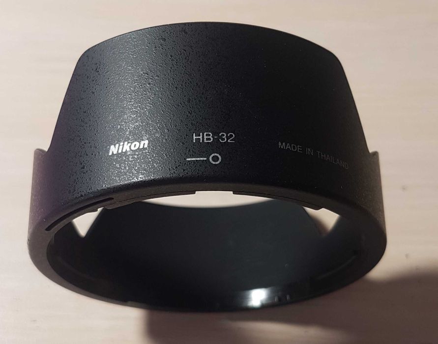 Бленда Nikon HB-32 оригінал нова для 18-70 та 18-135