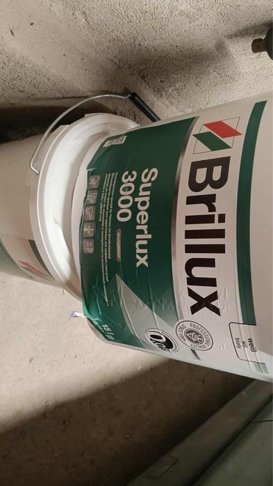 Farba Brillux superlux 3000