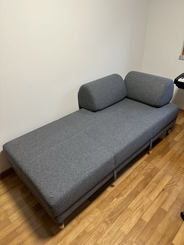 Sofa ikea NOVO com colchao cama embutido