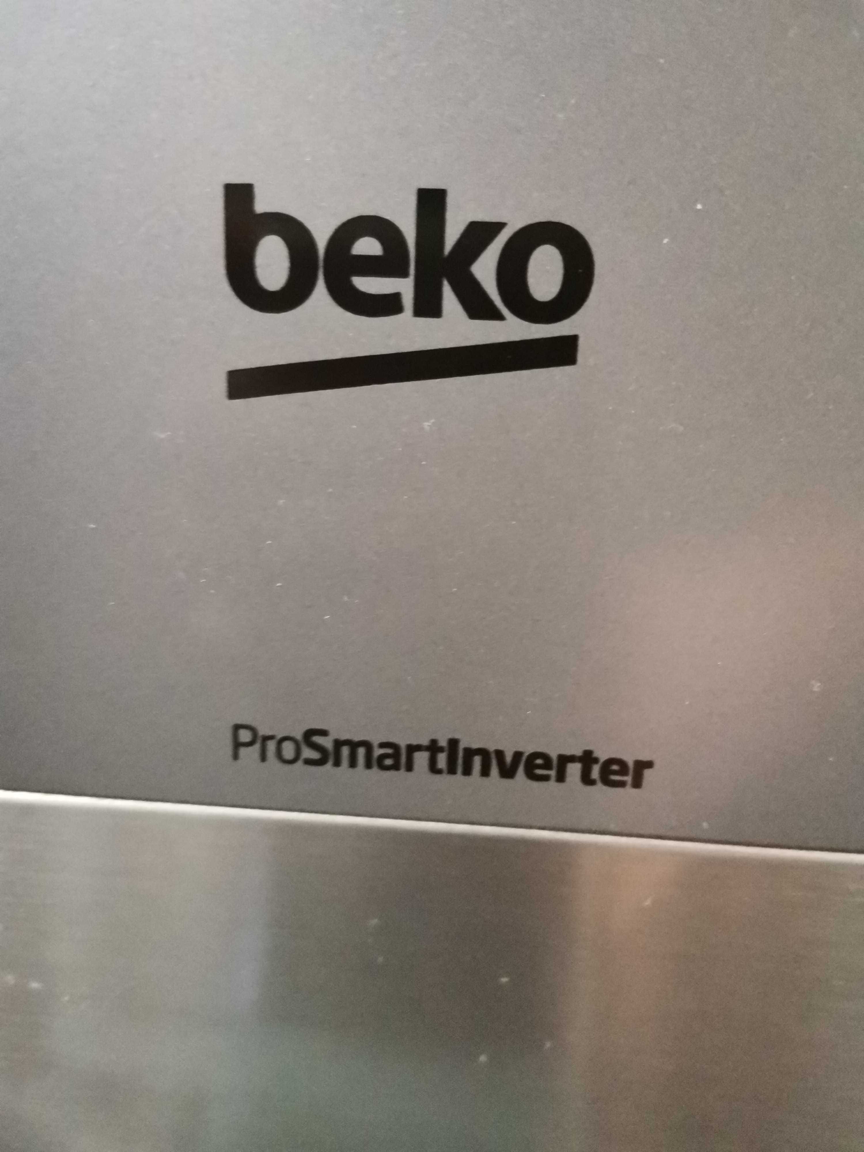 Máquina de lavar a loiça de marca Beko