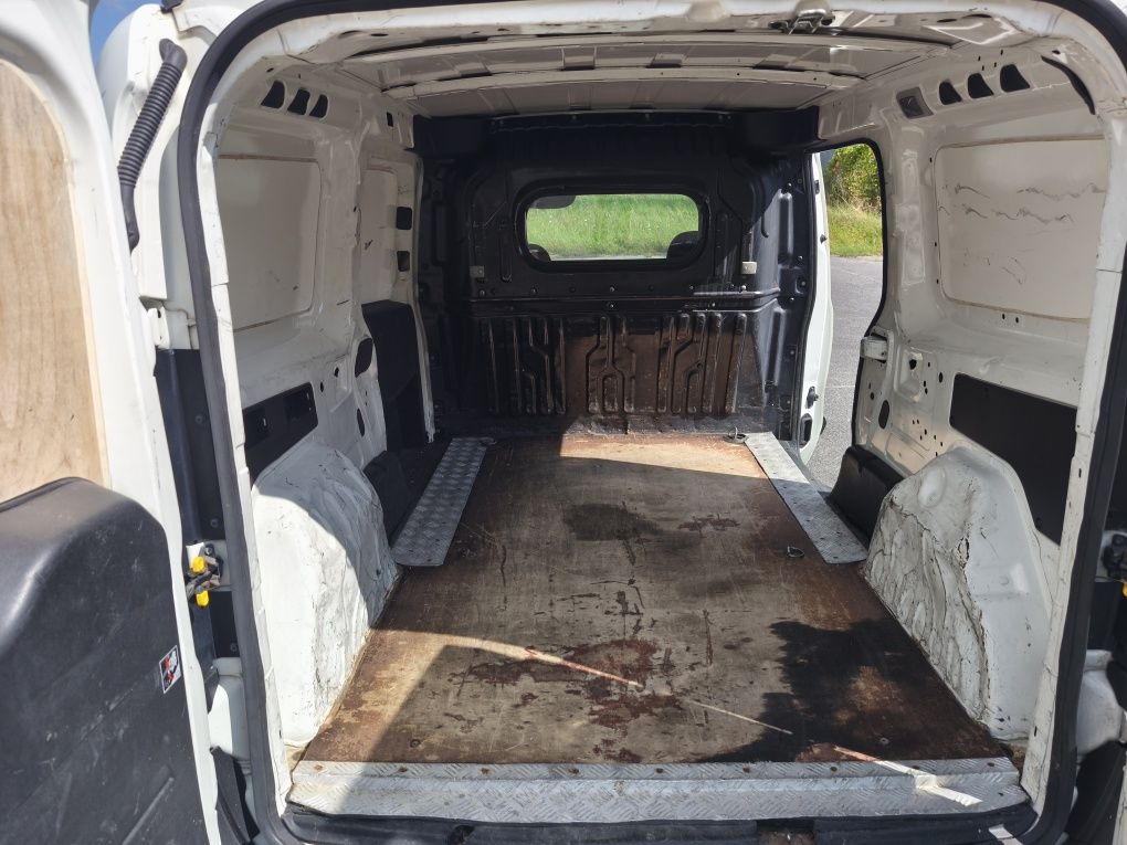 Fiat Doblo Maxi 1.6 M-jet 105 KM, klimatyzacja