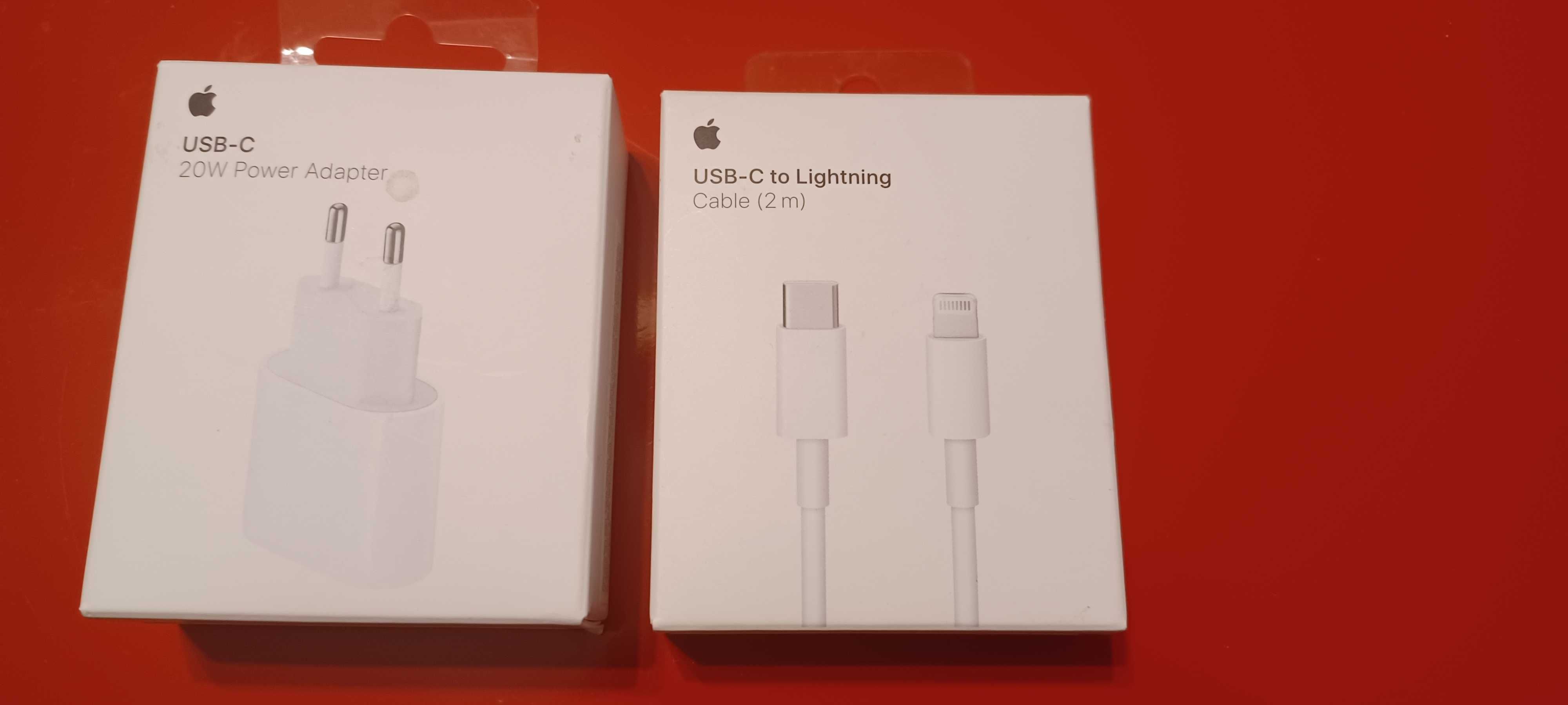 Ładowarka i kabel apple.
