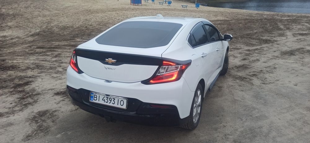 Шевроле вольт 2 Premier 2018