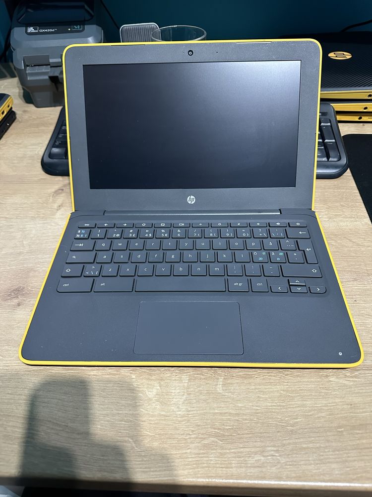 Laptop HP 11 G6 bateria 5 godzin