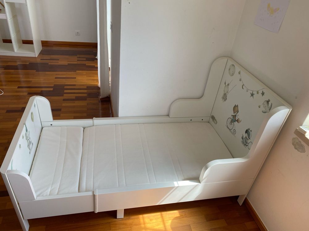 Cama extensivel Ikea Busunge + colchão de espuma