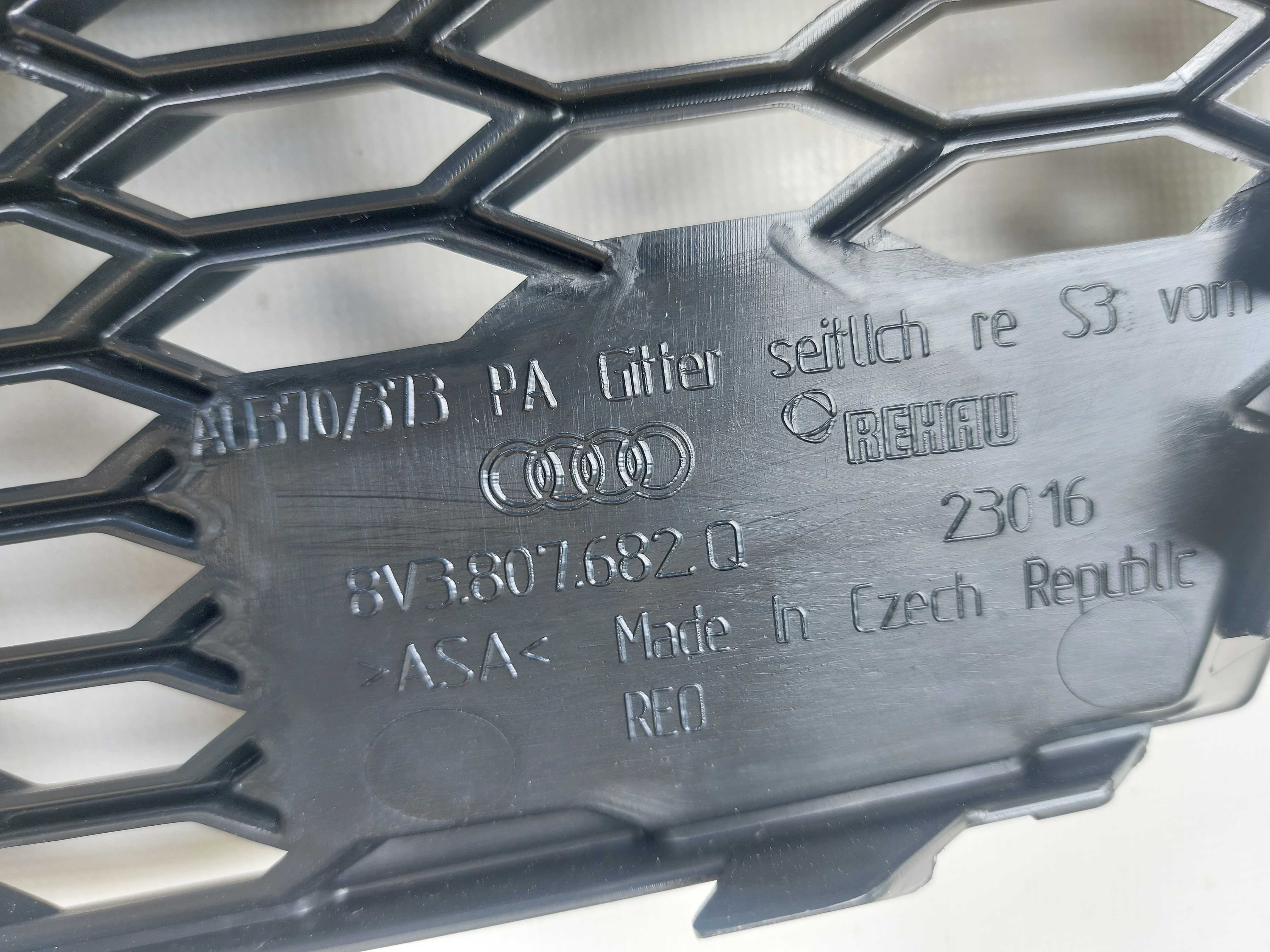 Kratka zderzaka Audi A6 C7 S-line nowa oryginał