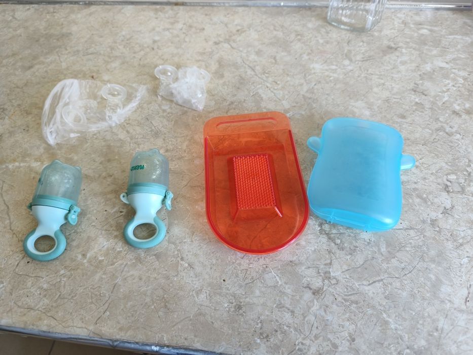 Laktator + akcesoria dla maluszka