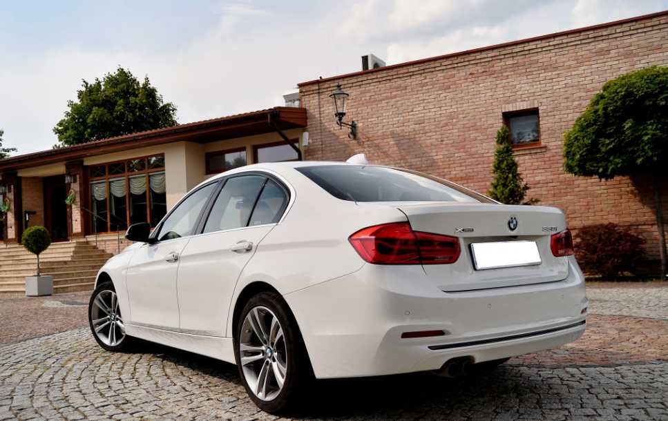 BMW 330i xDrive 2017
