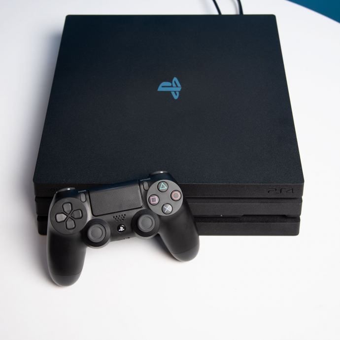 Sony Playstation 4 PRO 1 Tb. ПО 6.72