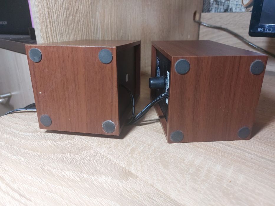 колонка для компьютера Genius