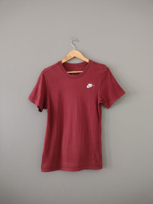 Czerwony T-shirt The Nike Tee XS