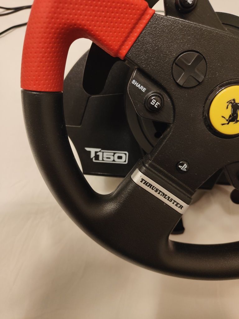 Volante Thrustmaster T150 Ferrari