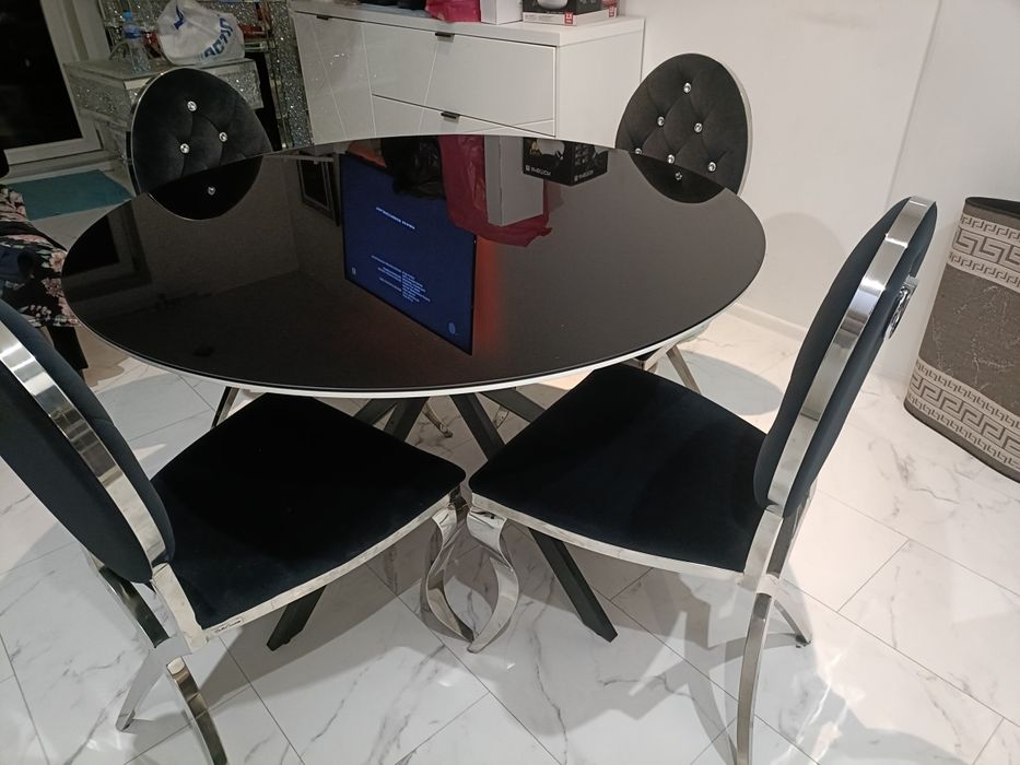 Stół szklany glamour