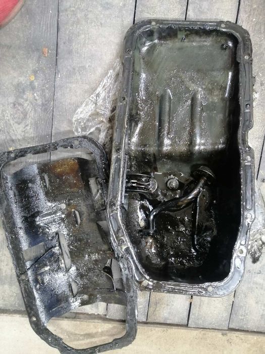 Омега А остатки ДВС. Два коллектора, коленвал под расточку.