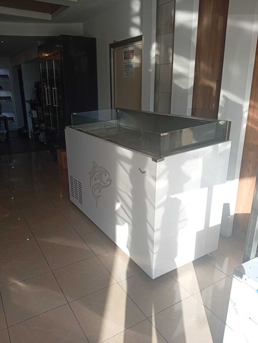 vitrine expositora de peixe