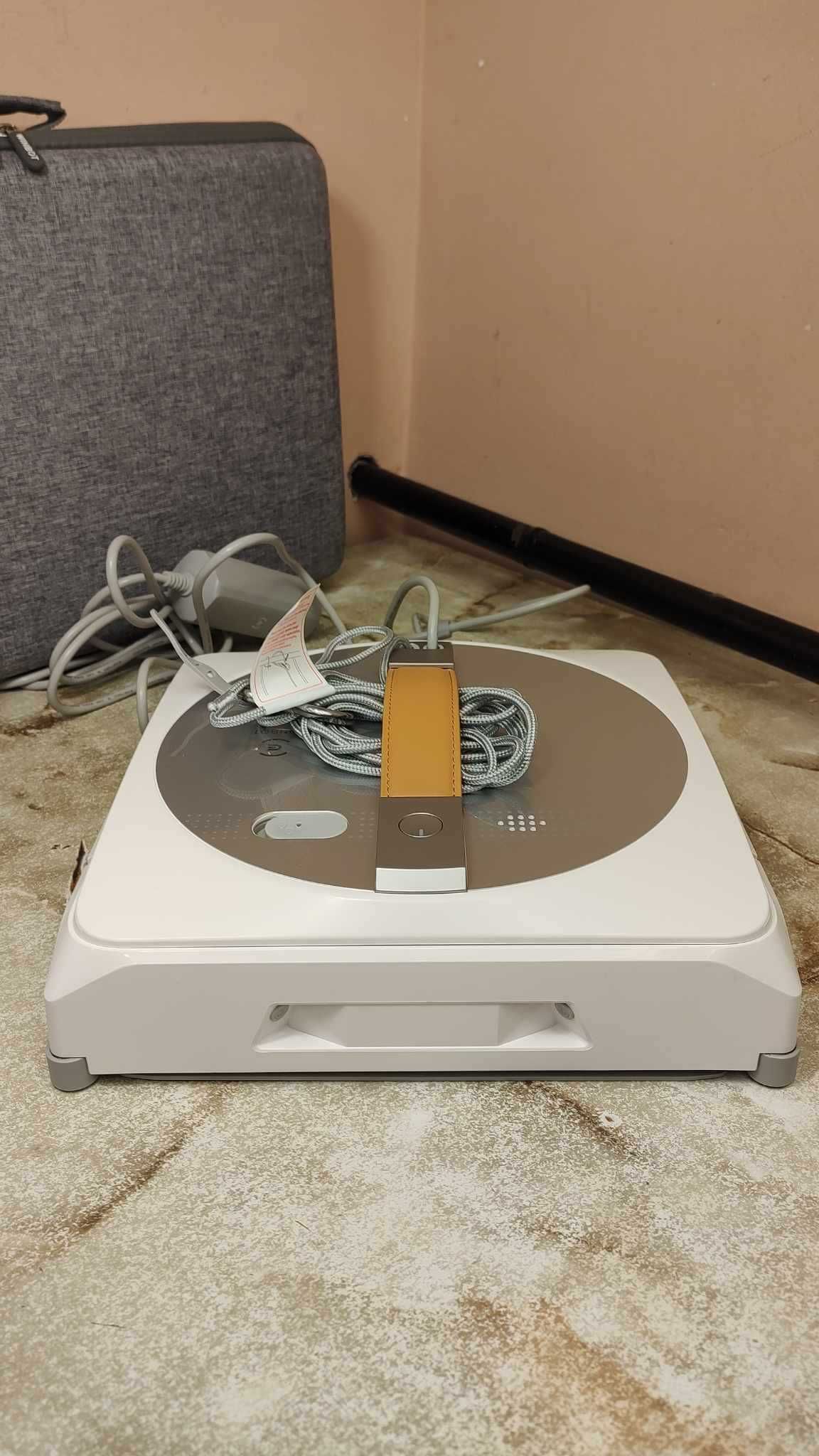 Robot do mycia okien ECOVACS Winbot W1 Pro