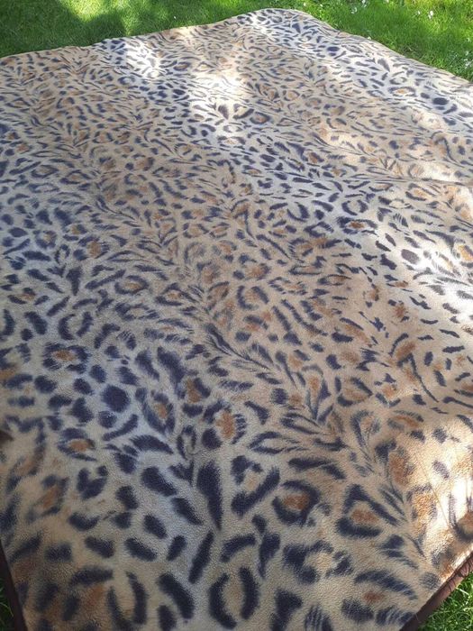 Покривало на ліжко, покривало на диван, бу 200см на 230см