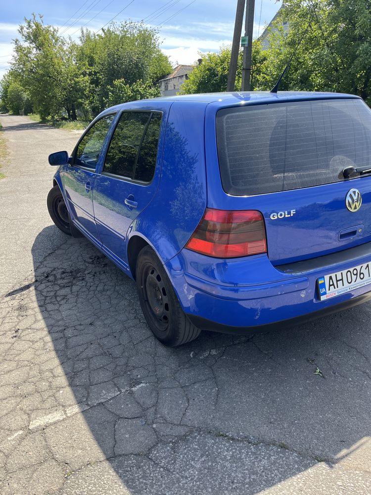 Volkswagen Golf 4