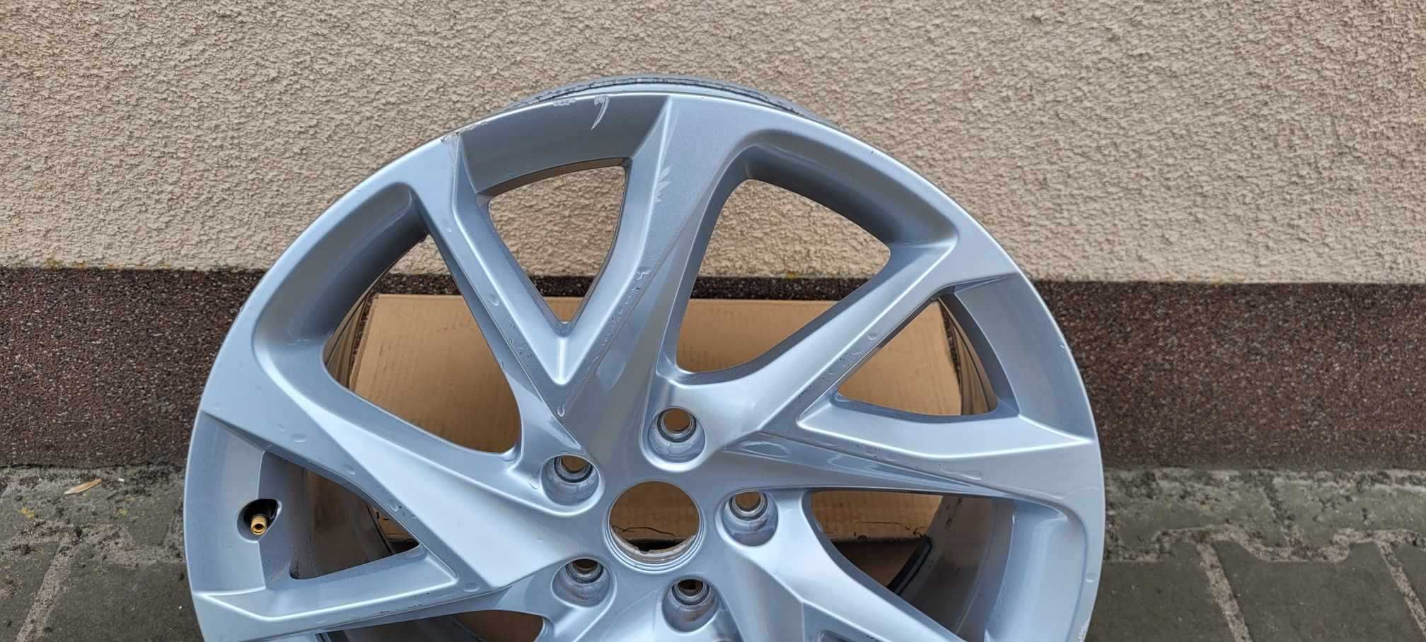 Alufelga CUPRA 5X112 8J18 ET40 5FF601025C