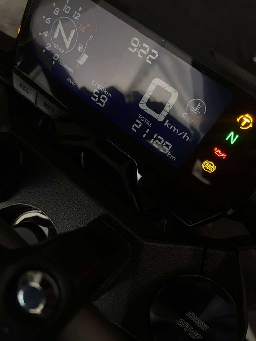 Honda CB650R 2023 35KW (Deslimitada)