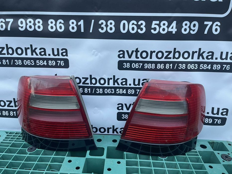 Ліхтарі  Ауді а4б5