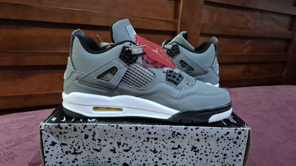 Ténis Nike Air Jordan 4 Cool Grey – Cinzento - Tamanho 42 - Novos