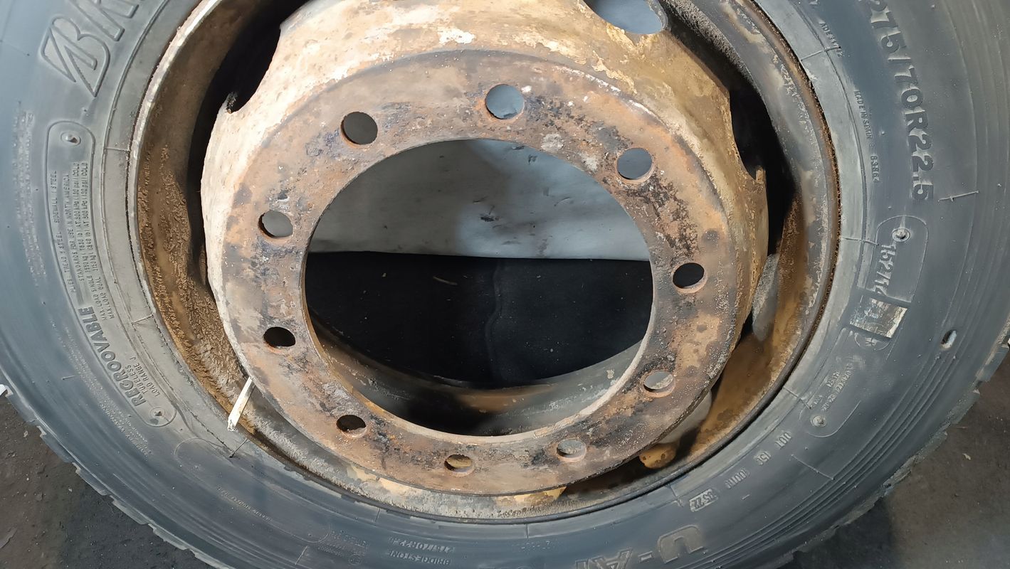 Koło Opona Felga 1x R22,5 Bridgestone U-ap 001, 275/70
