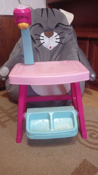 Столик для рисования-200 грн.