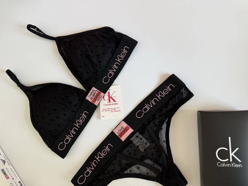 Жіночий комплект білизни calvin klein чорний в сіточку