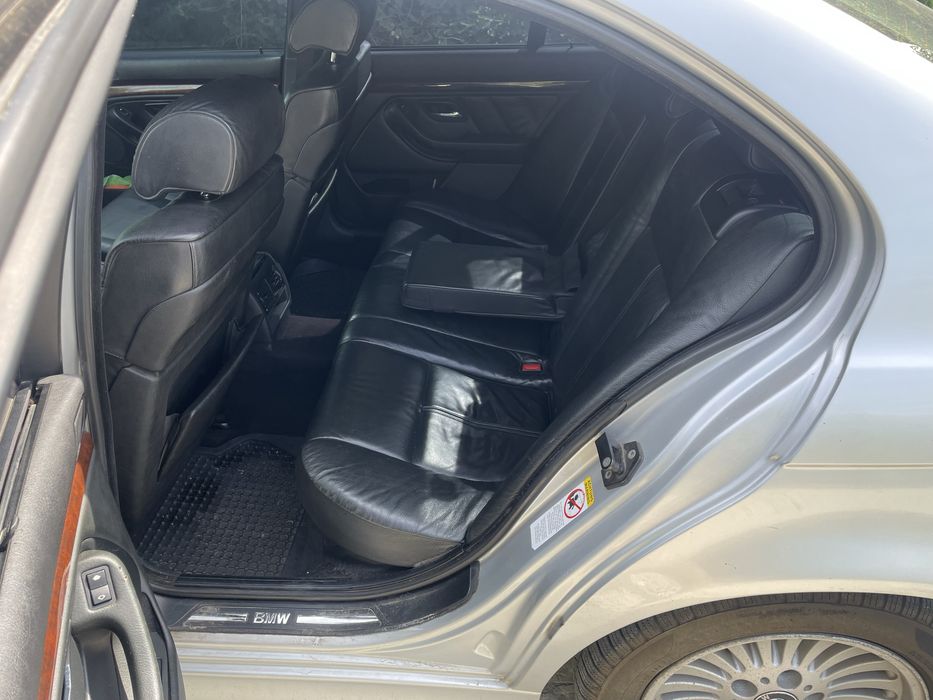 Сидіння заднє з бмв е39 2002 рік рест