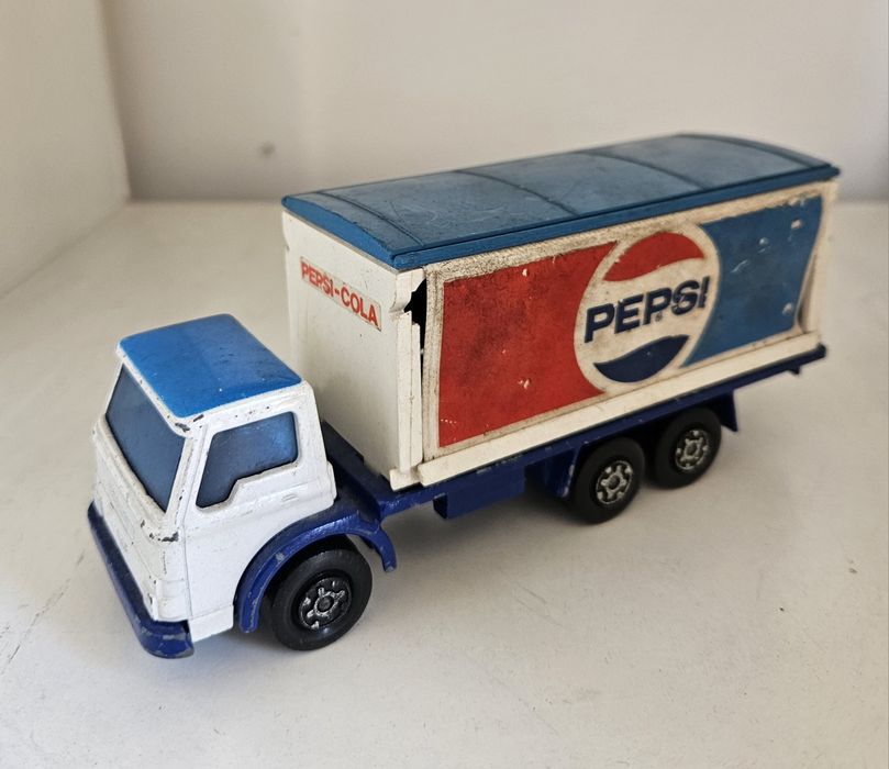 Miniatura carrinha Ford